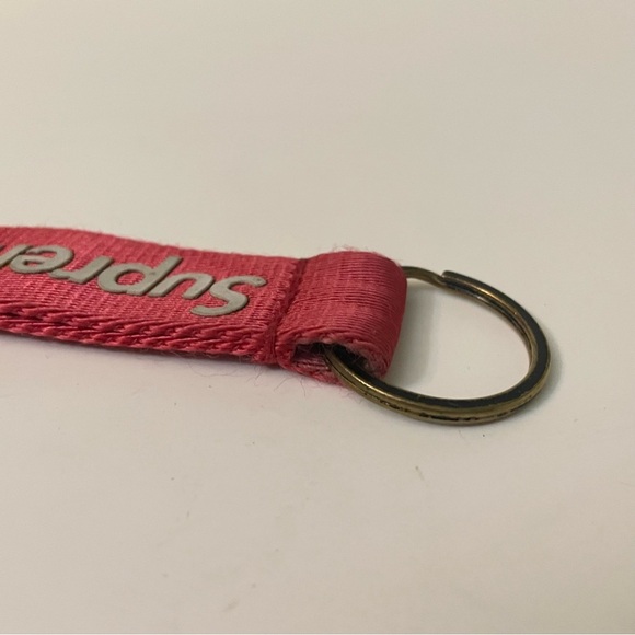 Supreme Webbing Keychain Red Logo Accessory - Picture 7 of 15